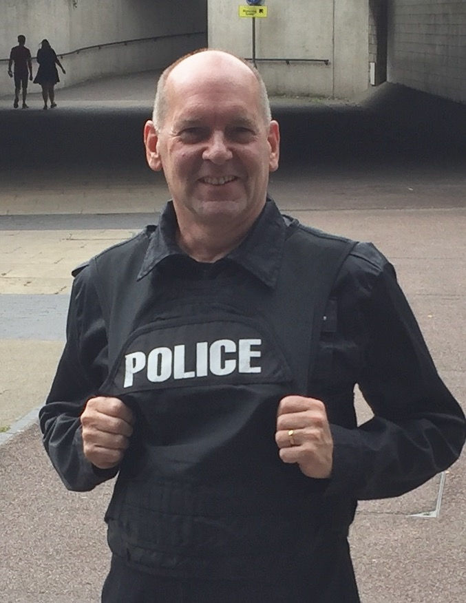 Les.Riot.Police