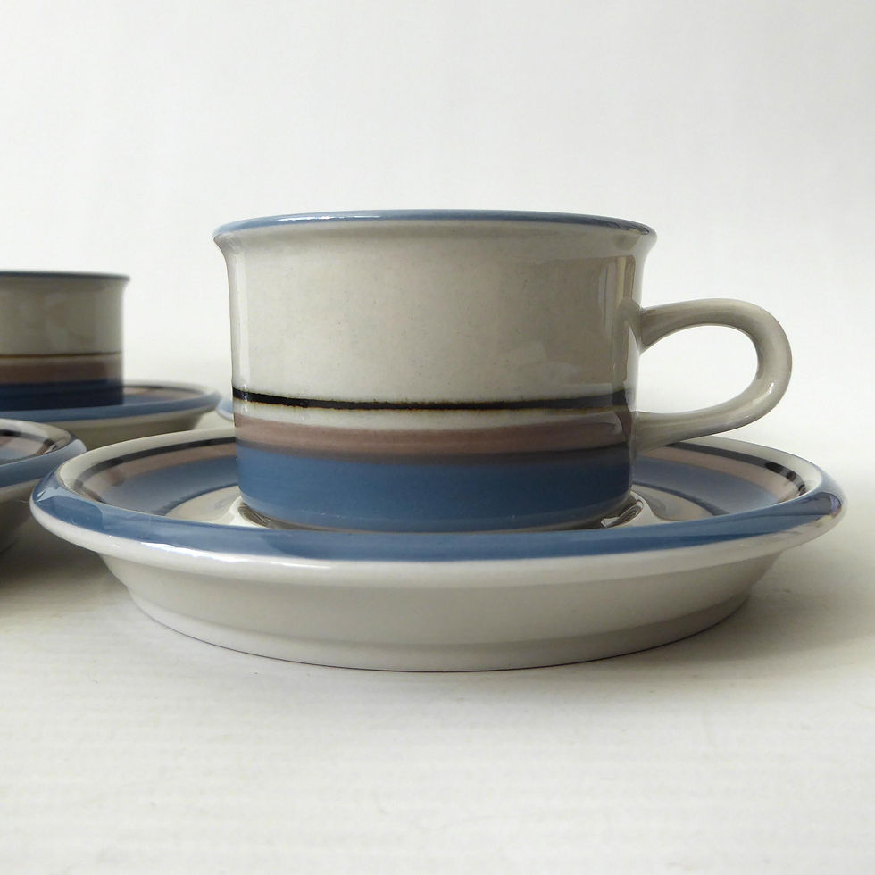 Thumbnail: Arabia Uhtua 4 small espresso cups & saucers, vintage 1980s Inkeri Leivo + 1960s