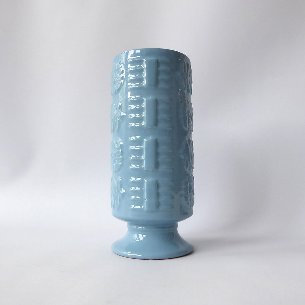 Thumbnail: SylvaC Oslo vintage 1960s/1970s vase 3732. Retro footed, totem pattern style