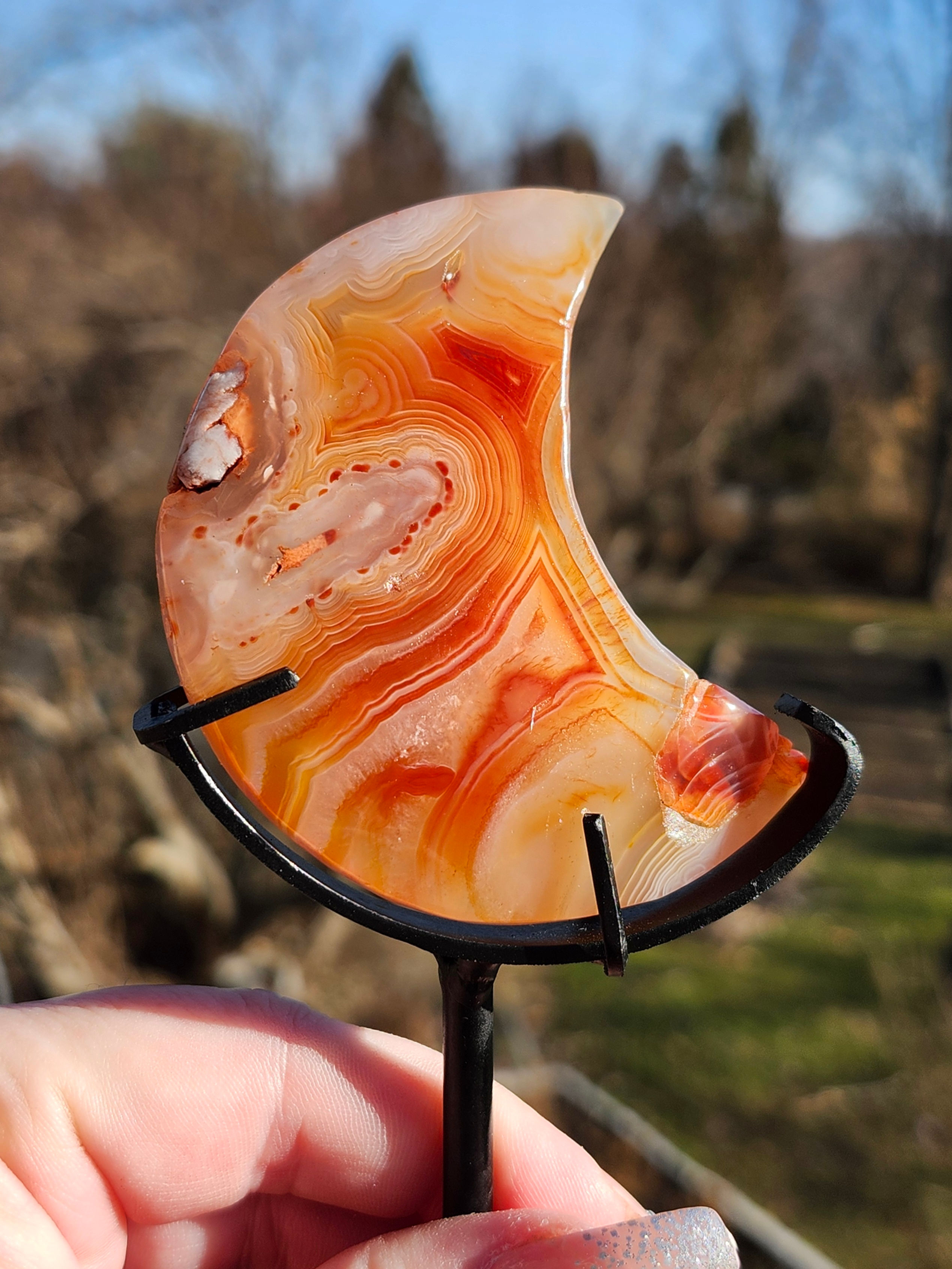 Carnelian Moon w/Stand 