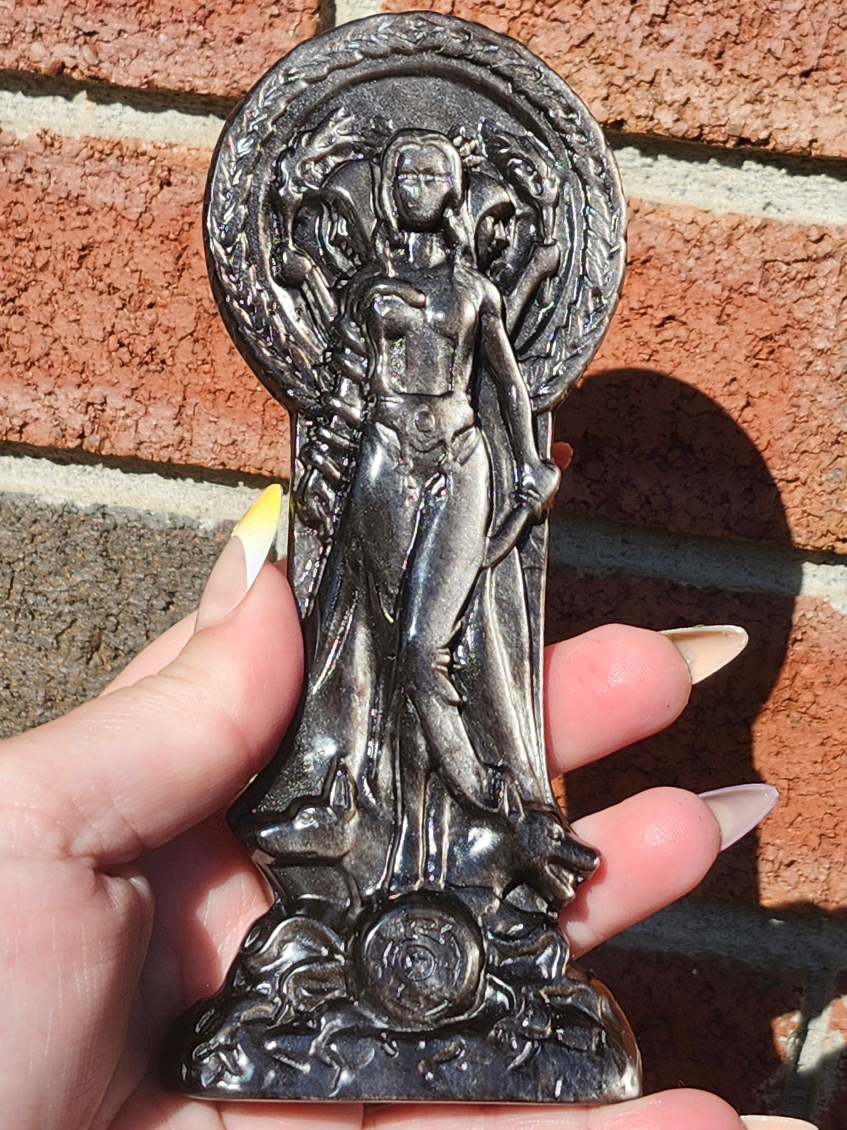 Heckate Triple Goddess w/Hounds Carving
