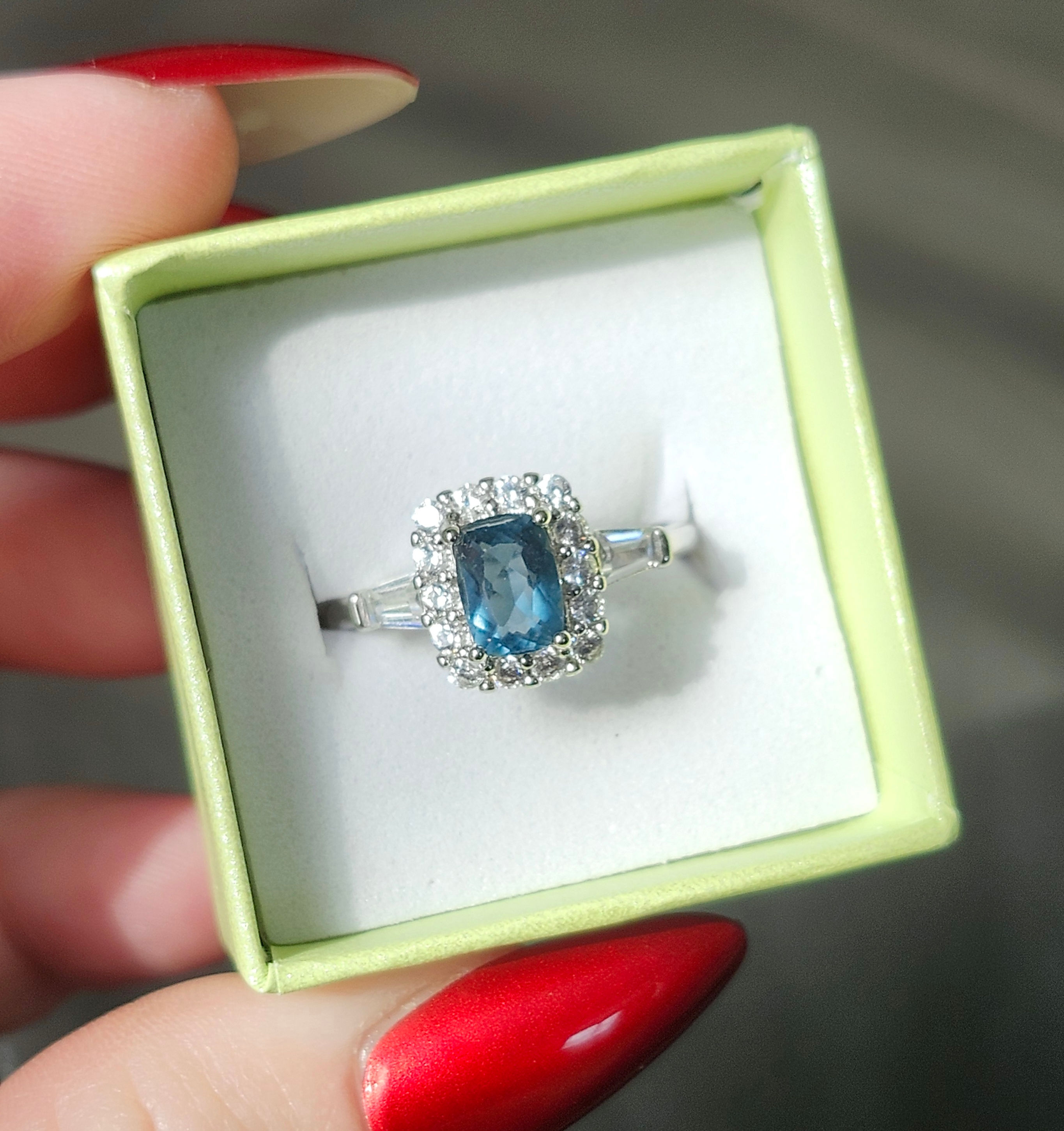 Green Quartz Square Ring