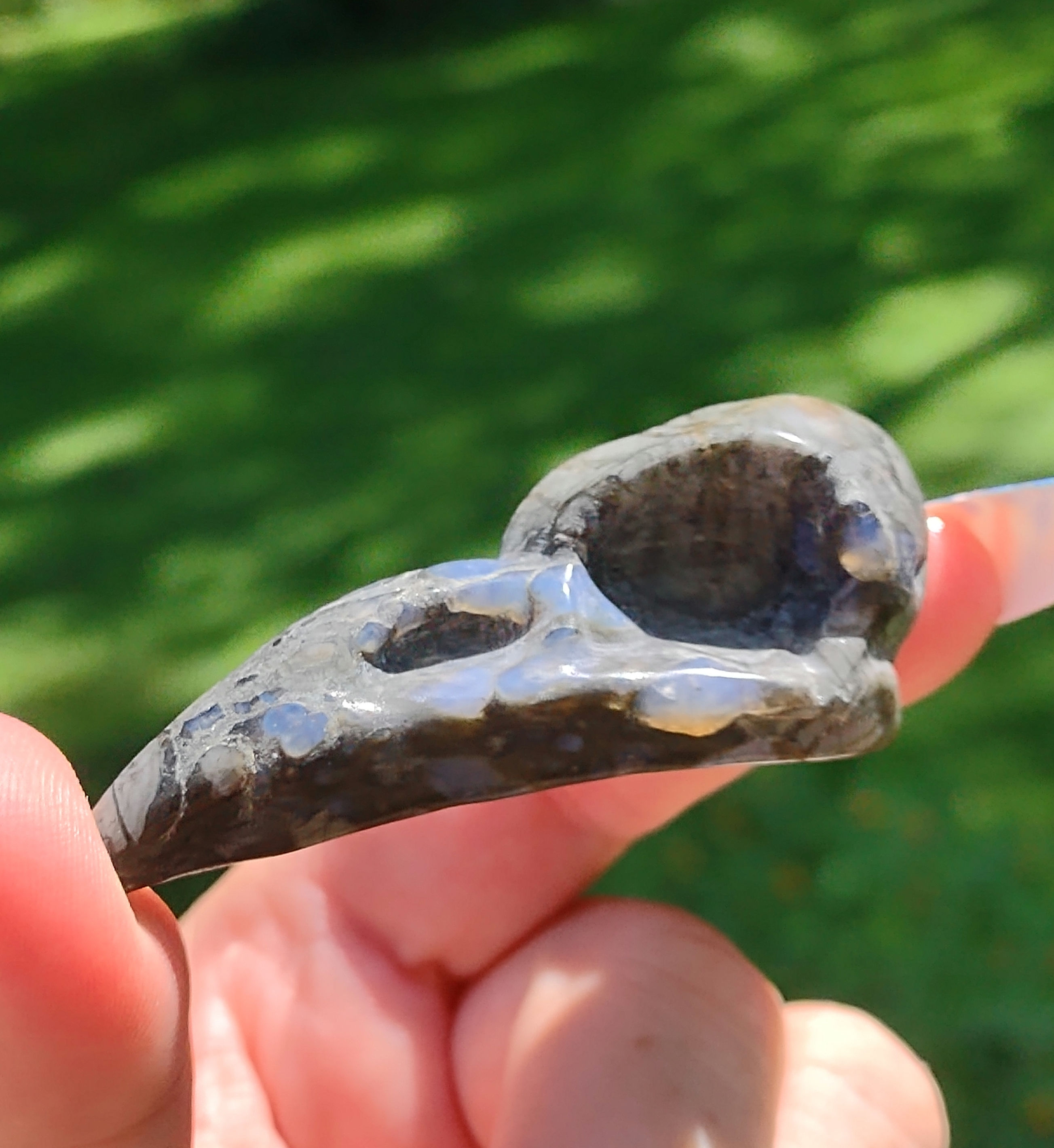 Moss Agate Raven Skull Small 