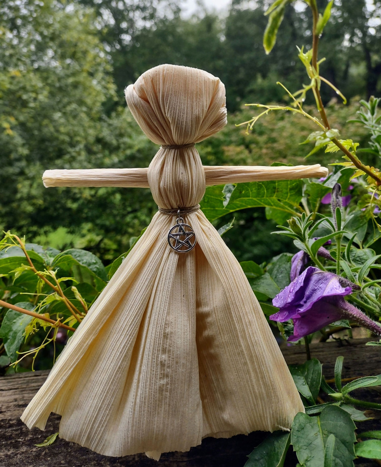 Fall Basic Corn Dolly-Medium