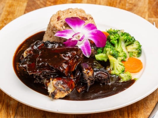 Jasmine’s Caribbean Cuisine