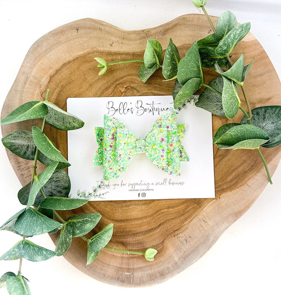 Thumbnail: Scalloped blues and greens