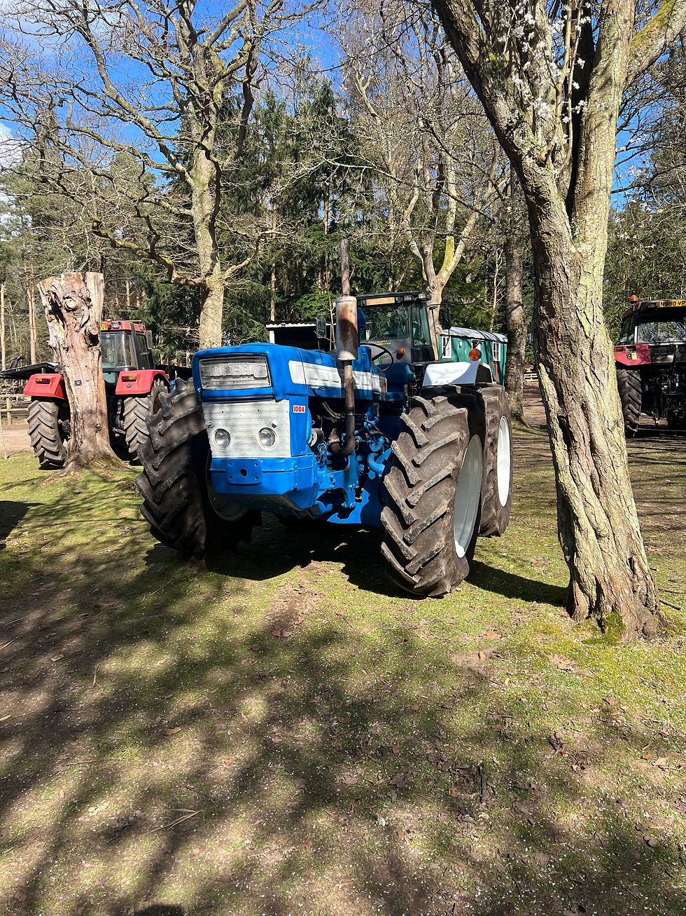 County 1004 Super Six, built 1966 in Fleet, Hampshire. It is based on a Ford and features a 100 hp (75 kW) six cylinder Ford 2703E industrial engine.