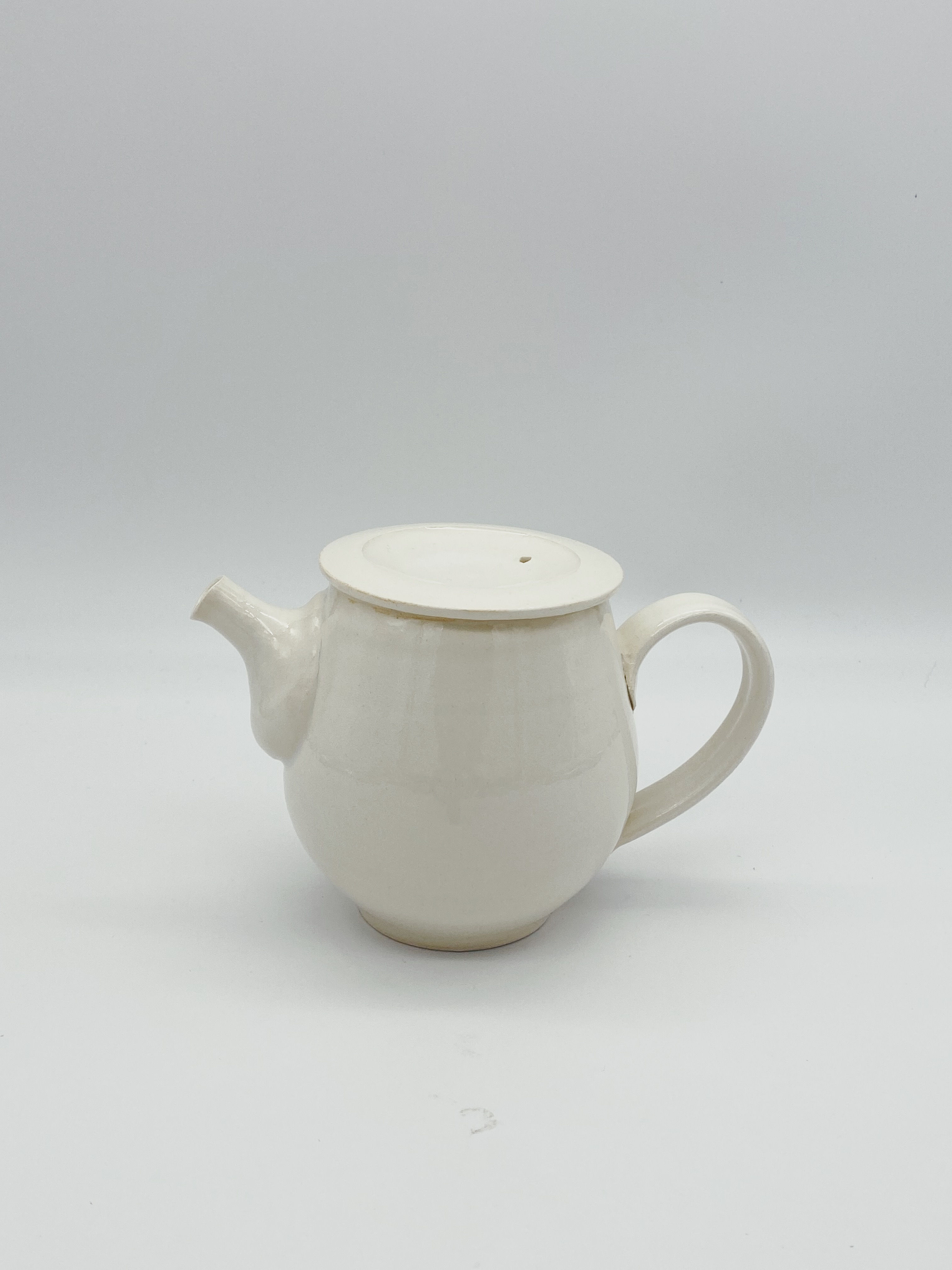 Tea Pot White A