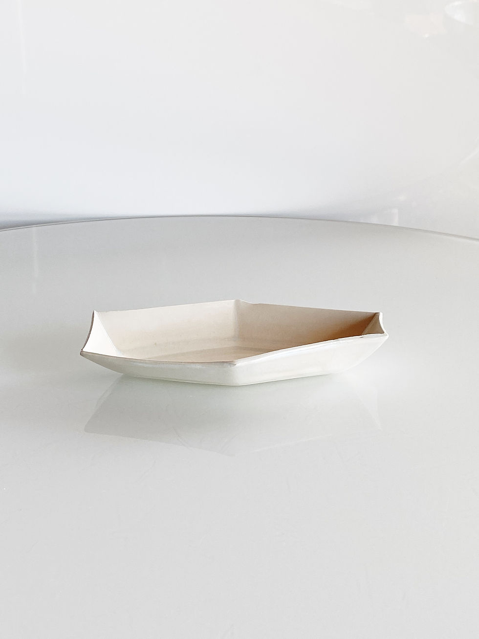Diamond Dish S White