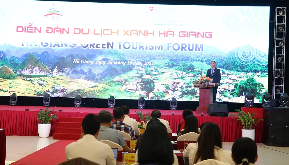 Mr. Pham Van Luong, Country Director of Helvetas Vietnam, makes a speech at the forum.