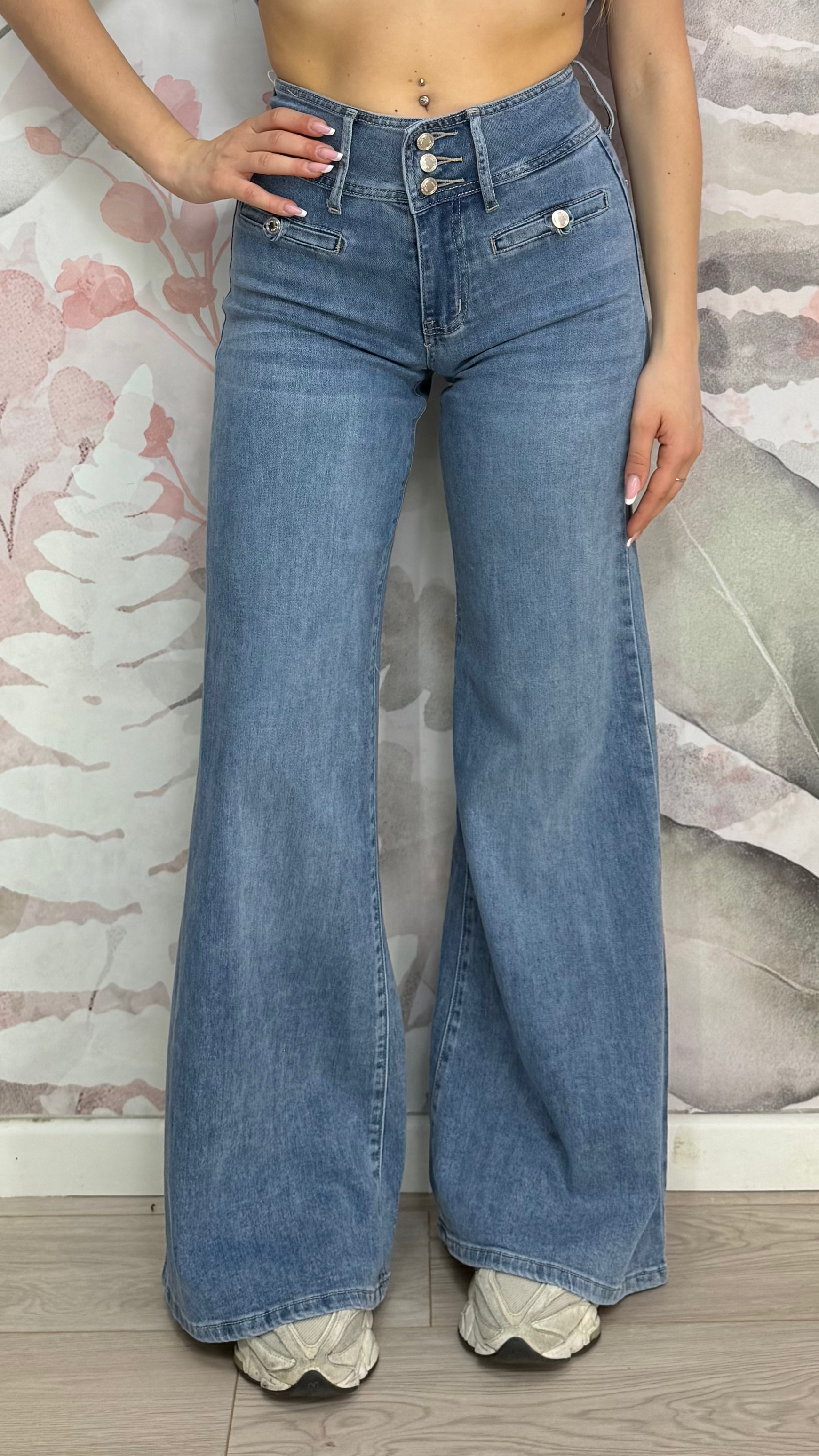 JEANS WIDE LEG TRE BOTTONI