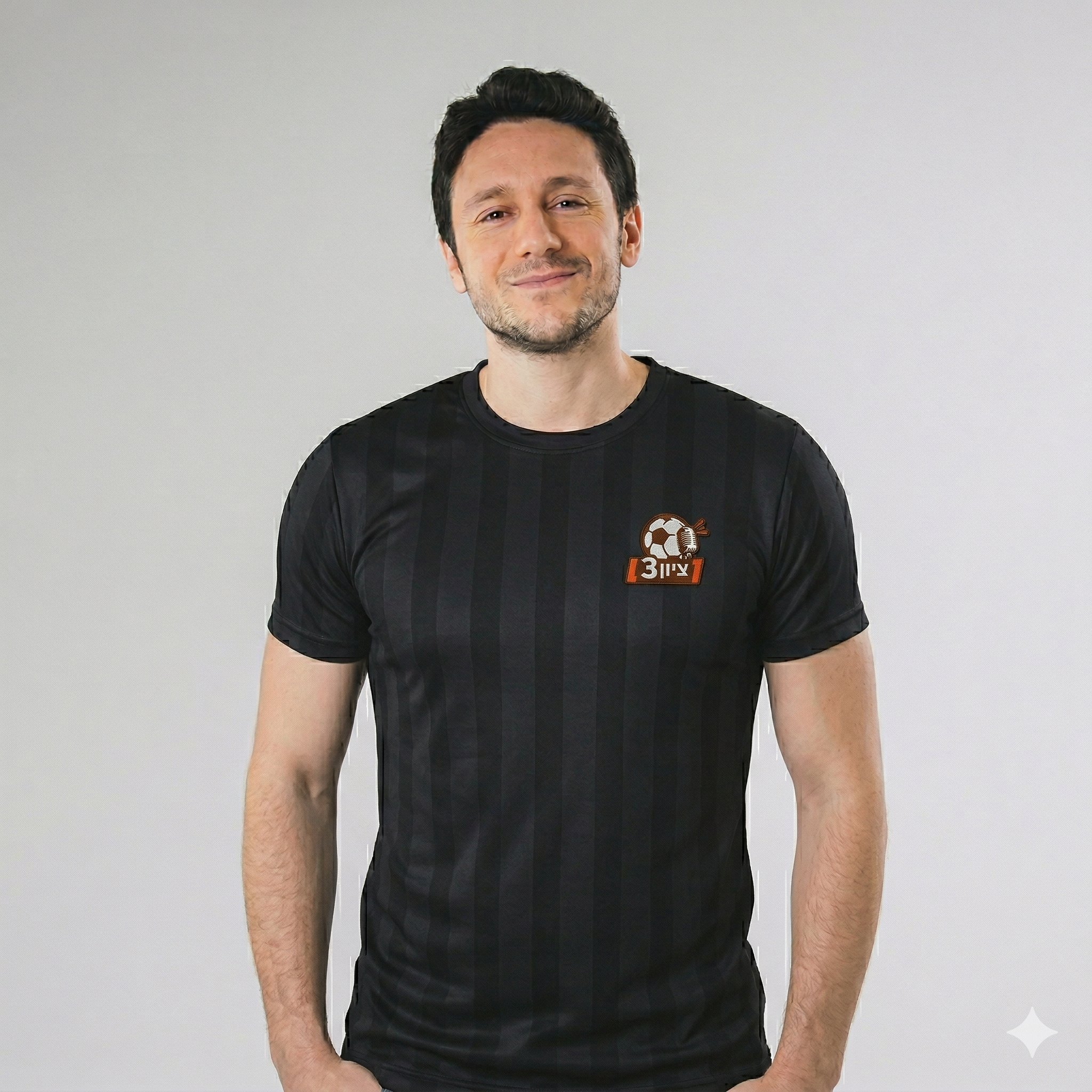 חולצת העשור Adidas נקיה שחור פסים