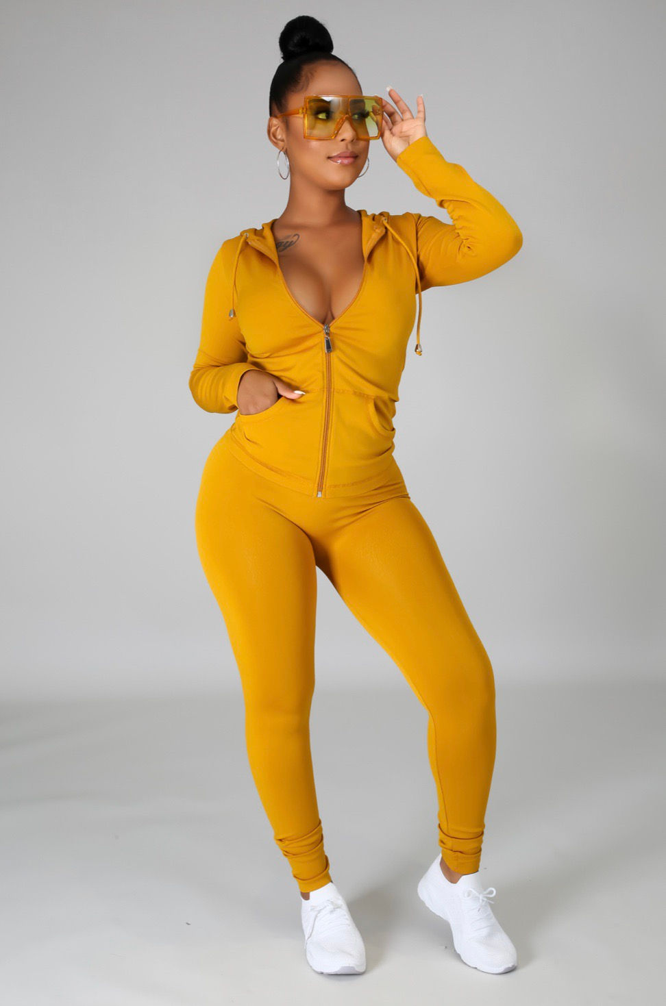 Thumbnail: Simple and Cute Jogger Set