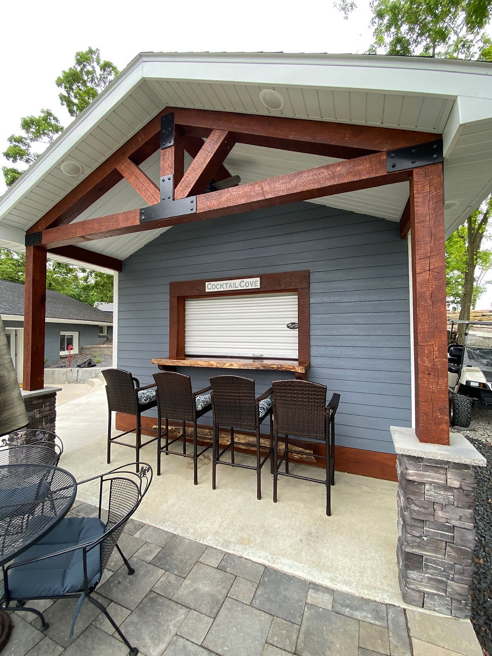 Lake House Bar & Barn