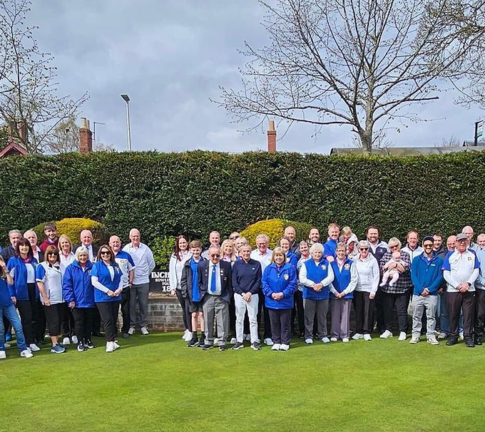Pete Stewart Memorial Bowls Team photo.jpg