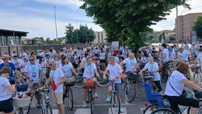 Solidariedade que atravessa fronteiras: comunidade de Caravaggio realiza a 31ª Bicicletada em apoio aos Centros Sociais da SMF no Brasil