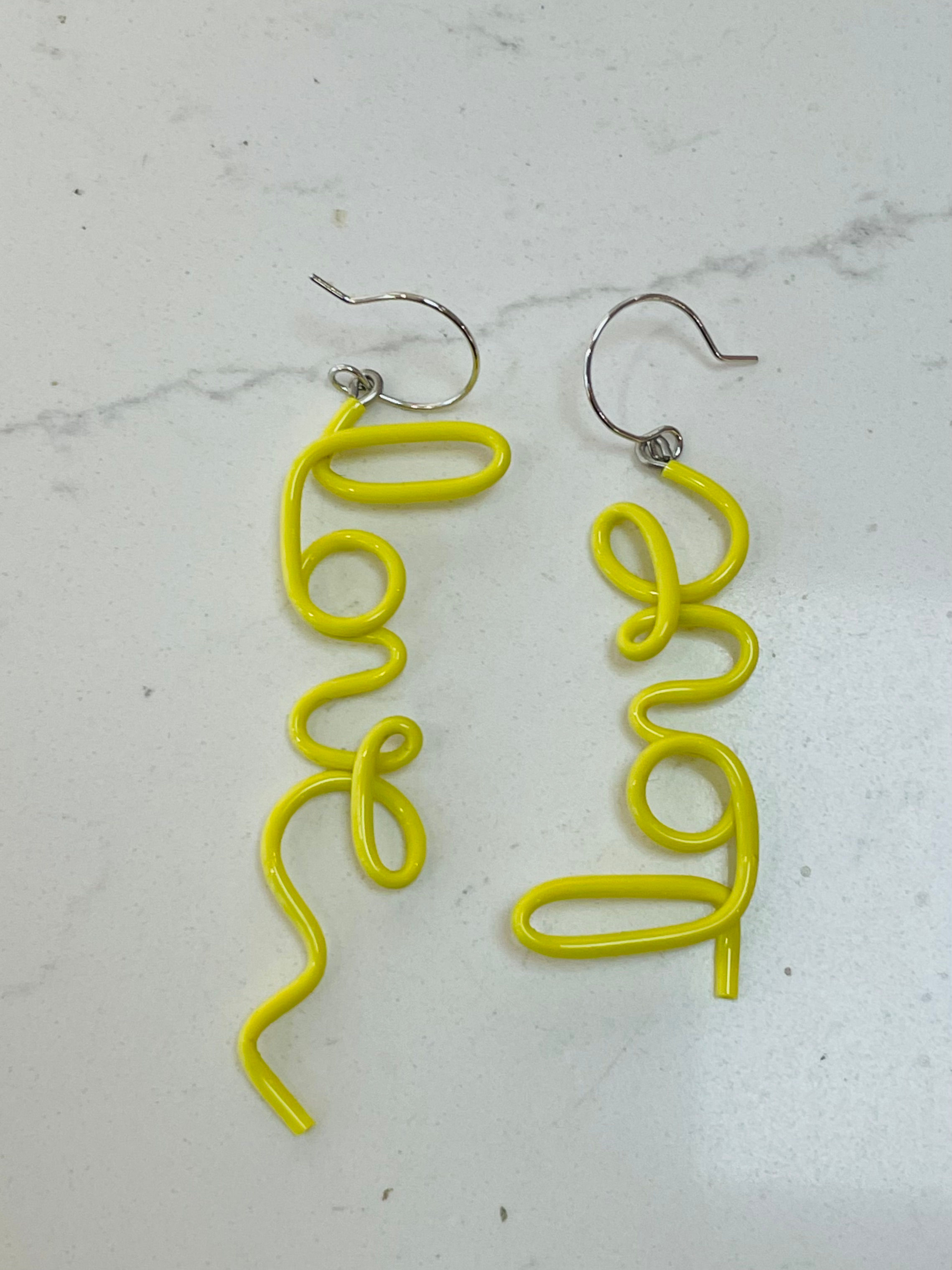 Boucles d'oreilles "Love" jaune