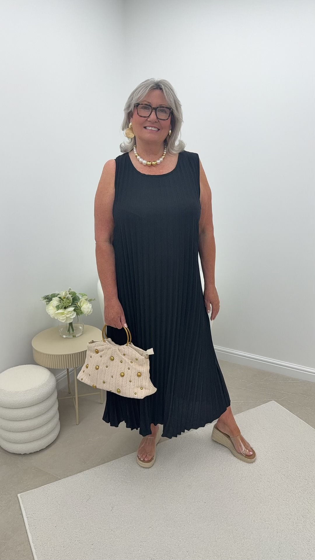 Scarlet Pleated Round Neck Maxi Dress Black