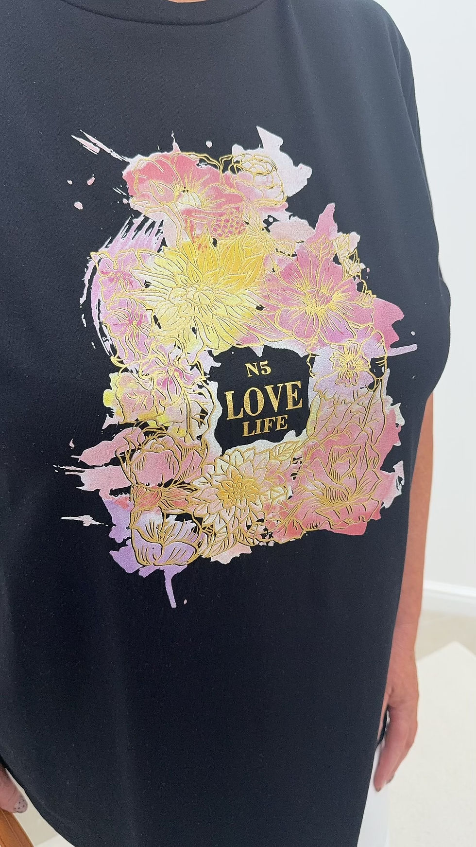 Thumbnail: Bethany Statement Printed T-Shirt Perfume Black