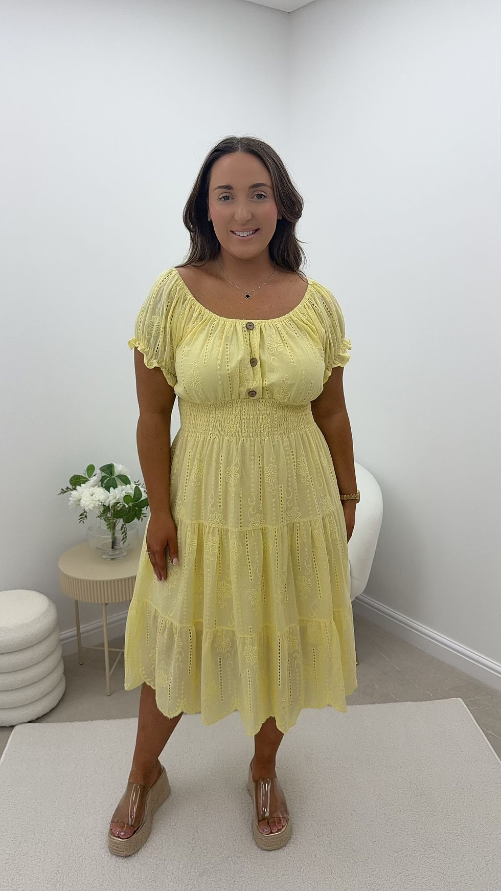 Thumbnail: Bailey Broderie Anglaise LL Magic Midi Dress Lemon