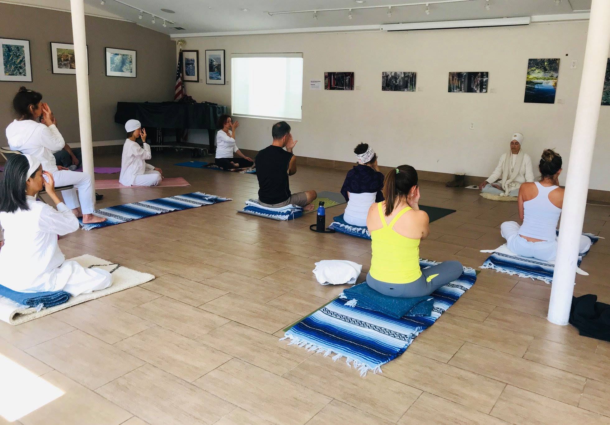 Kundalini Yoga, NM