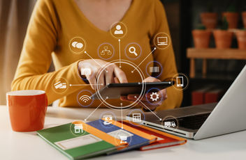 Top 8 Social Media Marketing Podcasts To Listen To in 2023