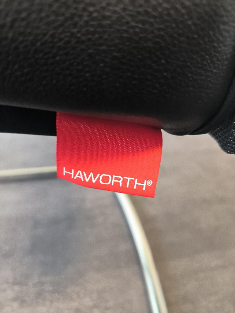 Miniature : Lot de 4 chaises visiteurs HAWORTH (Qté:1) CHA431