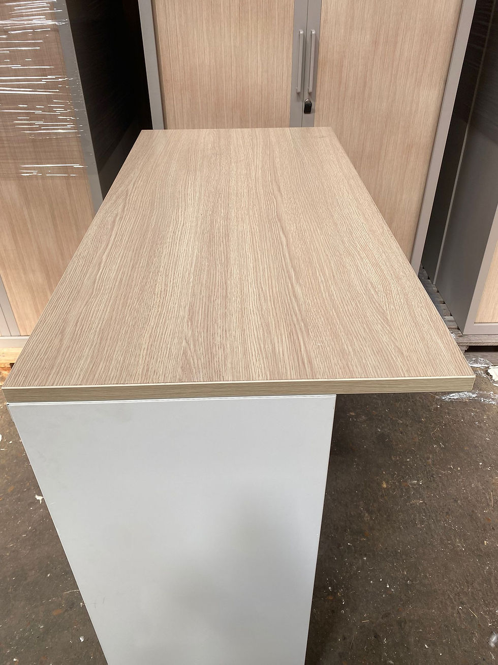 Miniature : Armoire 1/2 avec clé plateau bois – MAJENCIA (Qté : 1) ARM573