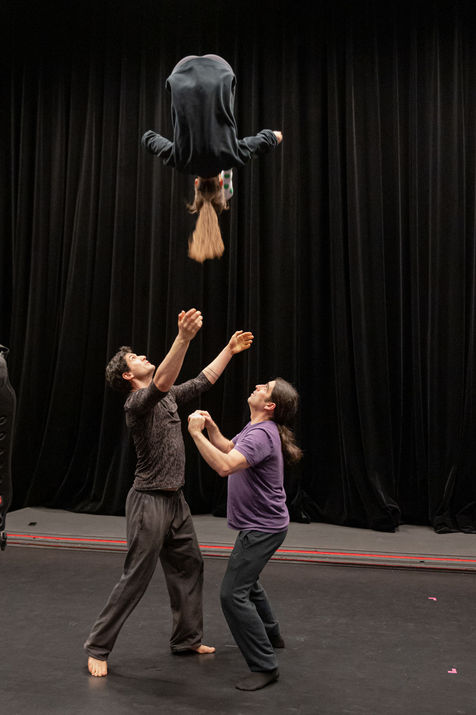 cirque - intergalactique - lycee - ermesinde -Manu_Noll_Lycée_Ermesinde_circles_Intergalag