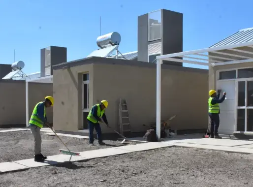Orrego sorteará casas del IPV