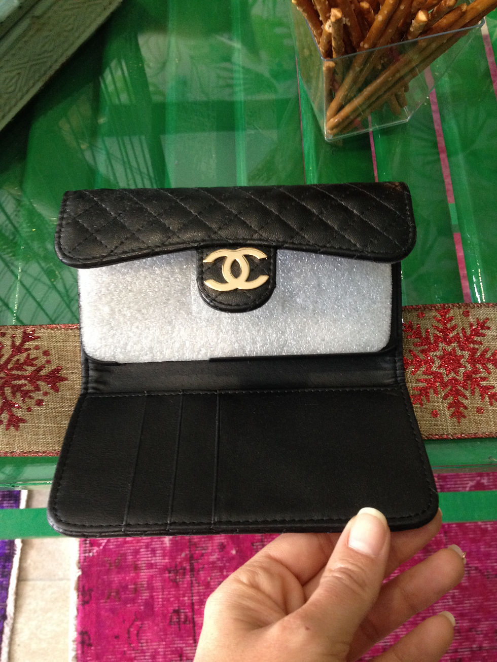 Thumbnail: Chanel iPhone Clutch
