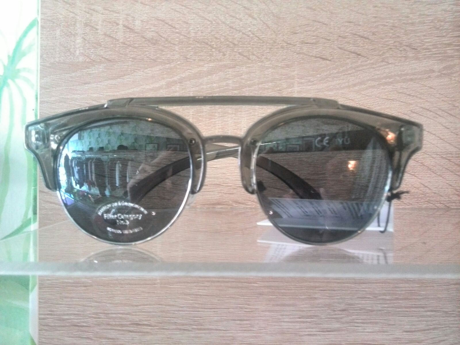 IYU Arched Clear