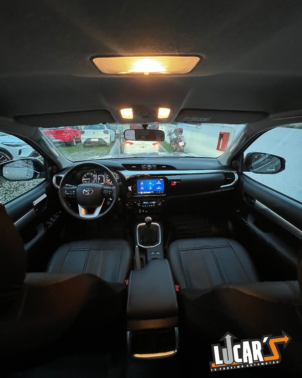 Miniatura: TOYOTA HILUX SRV MT 2.8 TDI