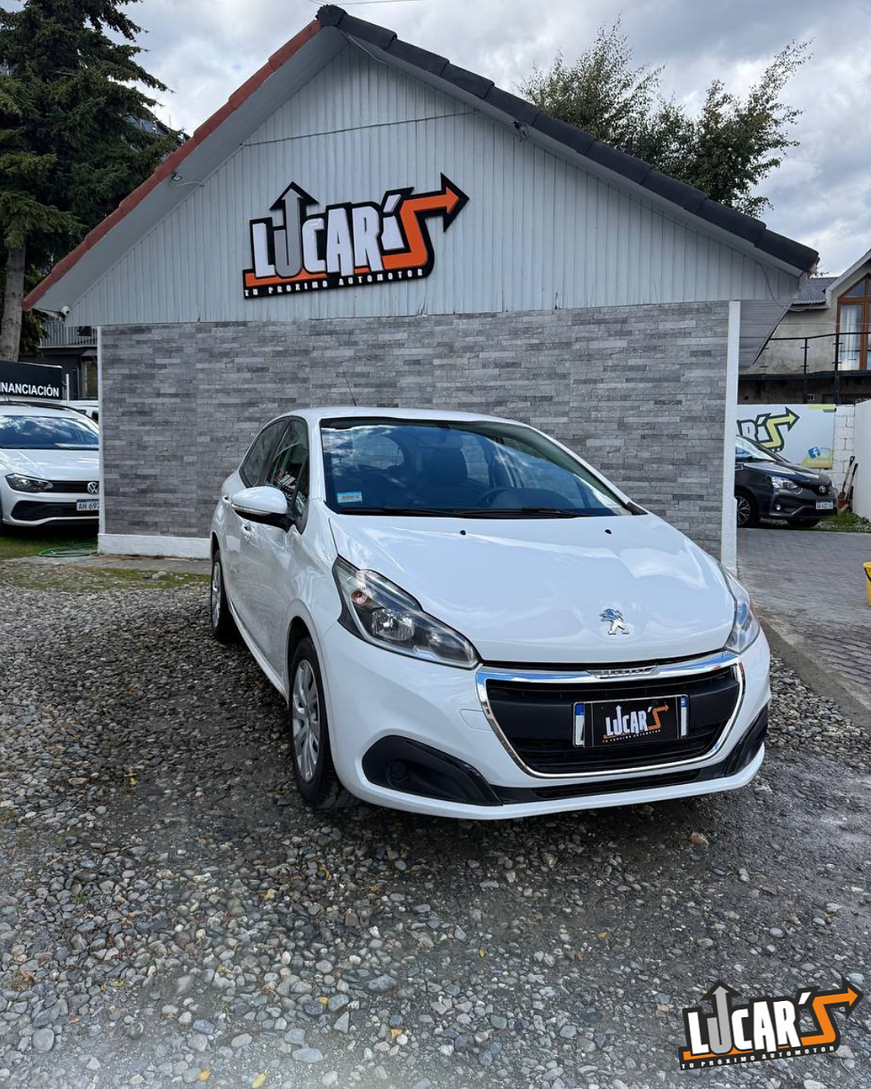 Miniatura: PEUGEOT 208 ALLURE