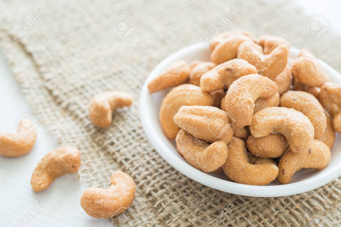 Plain Jumbo Kaju (Vegan)