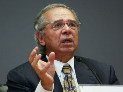 Paulo Guedes quer financiar Renda Brasil com dinheiro de privatizações