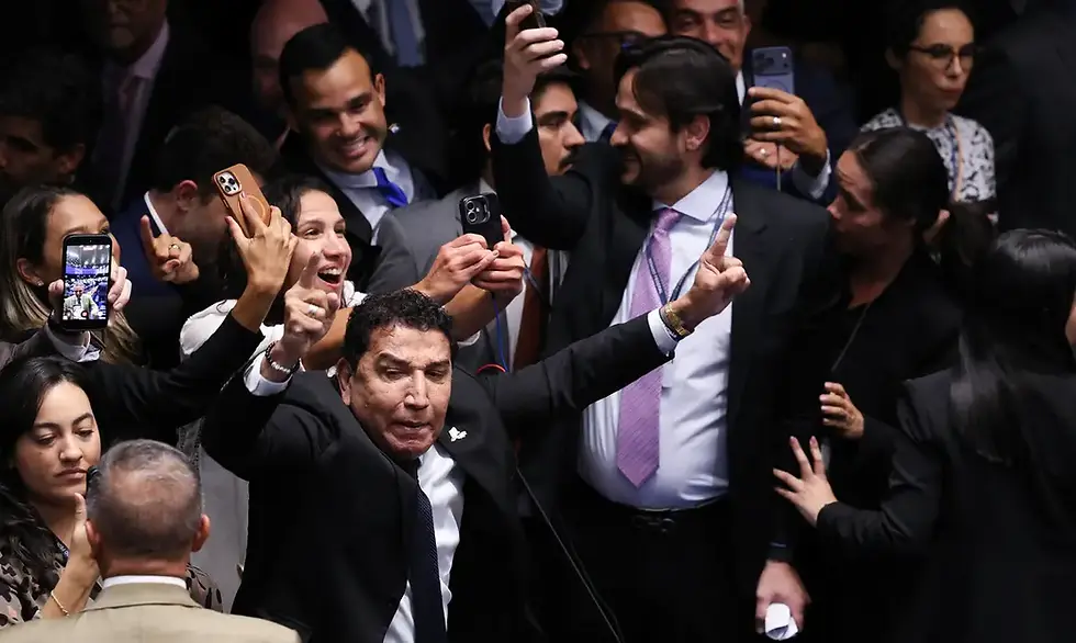 Senado rejeita indicação de Messias para o STF