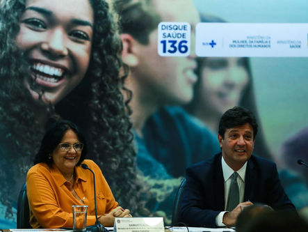 Governo lança campanha que sugere abstinência sexual para evitar gravidez precoce