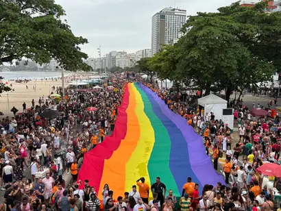 Parada do Orgulho LGBTI+ do Rio celebra 30 anos e reforça visibilidade