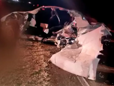 Criminoso faz comerciante refém, é perseguido pela polícia e morre ao capotar carro na GO-020