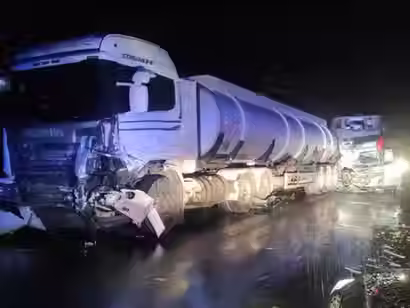 Acidente na BR-020 mata pai e filho e deixa mãe ferida.