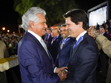 Caiado homenageia personalidades com a Comenda da Ordem do Mérito Anhanguera