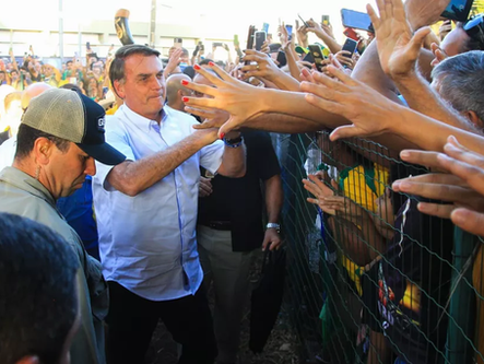 Bolsonaro participa de passeio de moto e convenção do PL em Goiânia
