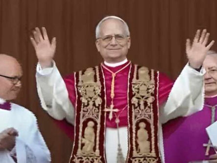 Papa Leão XIV pede paz e lembra Francisco: “ajudem a construir pontes”