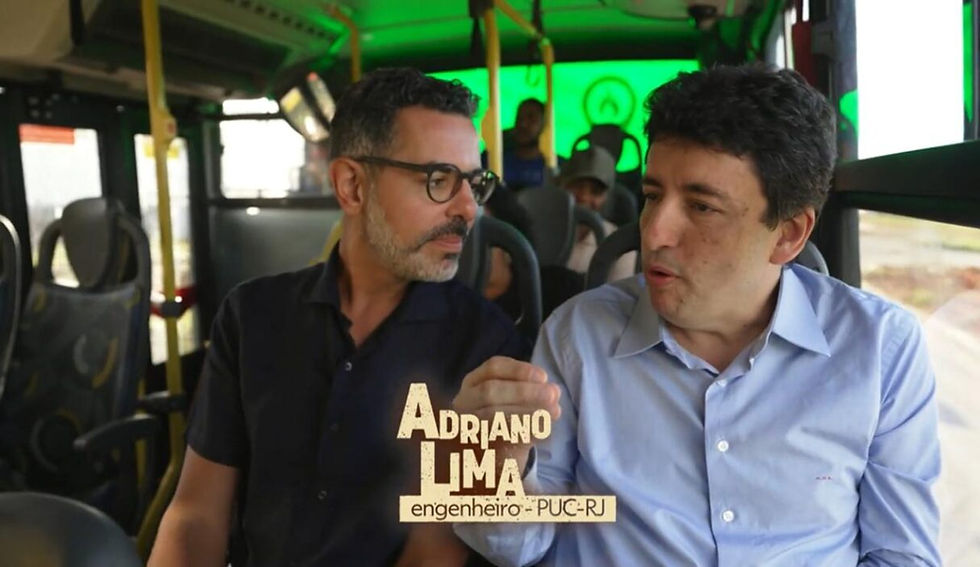 Secretário-geral de Governo de Goiás explica ao repórter Chico Regueira como funciona a produção de biometano destinado ao uso no transporte público (TV Globo)