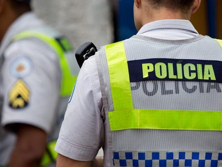 Policiais do DF prendem 2 homens que estupravam mulher dentro de carro