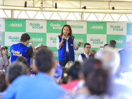 Governo de Goiás doa 250 toneladas de milho a produtores de leite