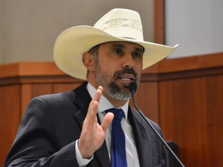“Merecia um tiro na cara”, diz deputado a vereadora em GO