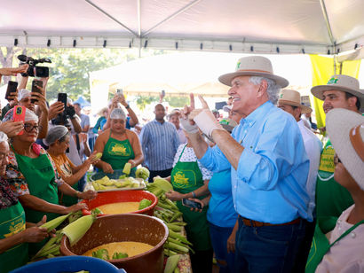 Caiado e Gracinha participam da 15ª Pamonhada de Jesúpolis