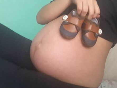 Menina de 11 anos está grávida; padrasto e o companheiro da avó são suspeitos de violentá-la